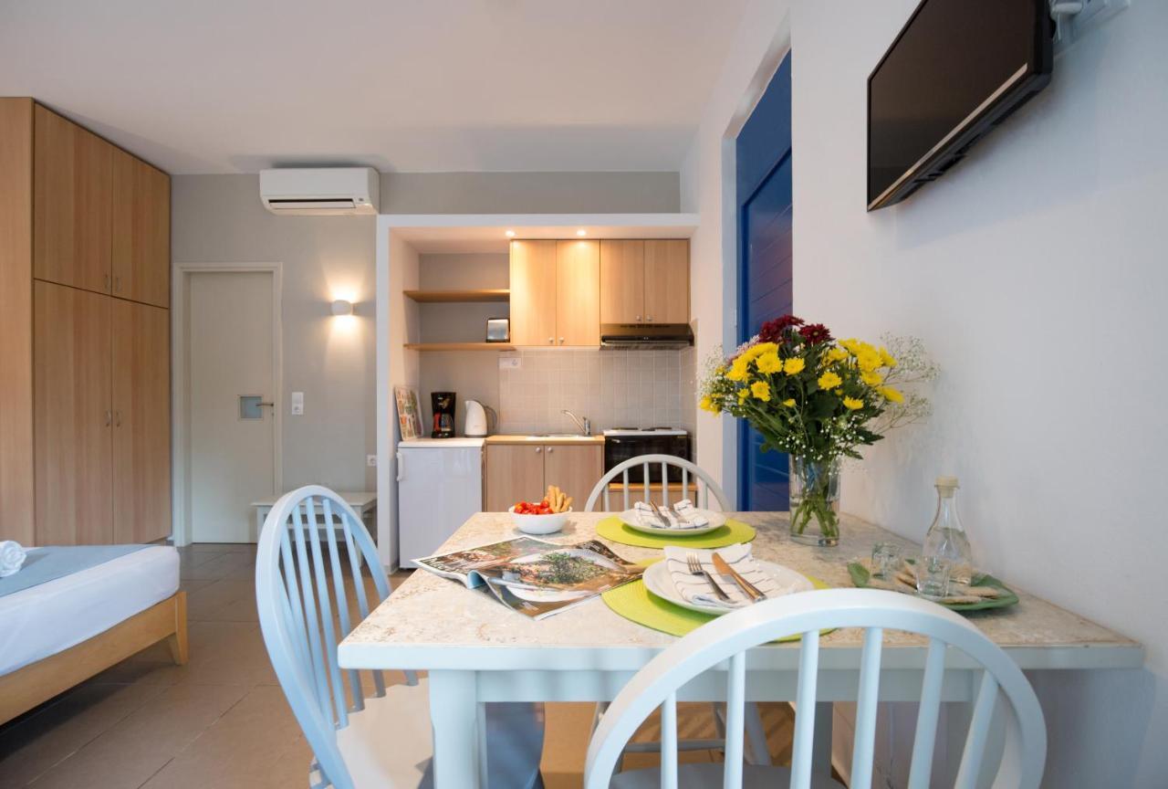 Anna Plakias Apartments エクステリア 写真