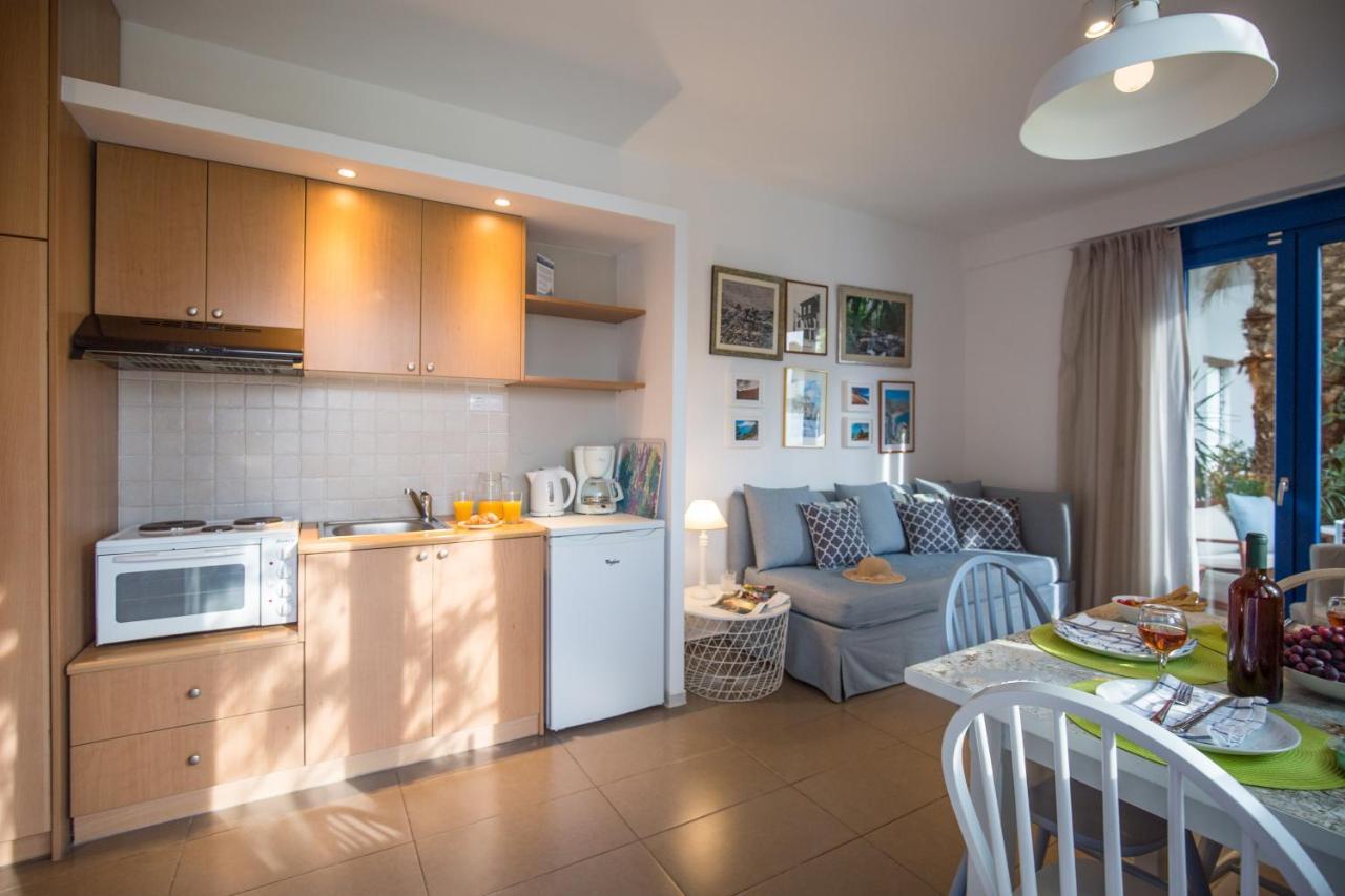 Anna Plakias Apartments エクステリア 写真